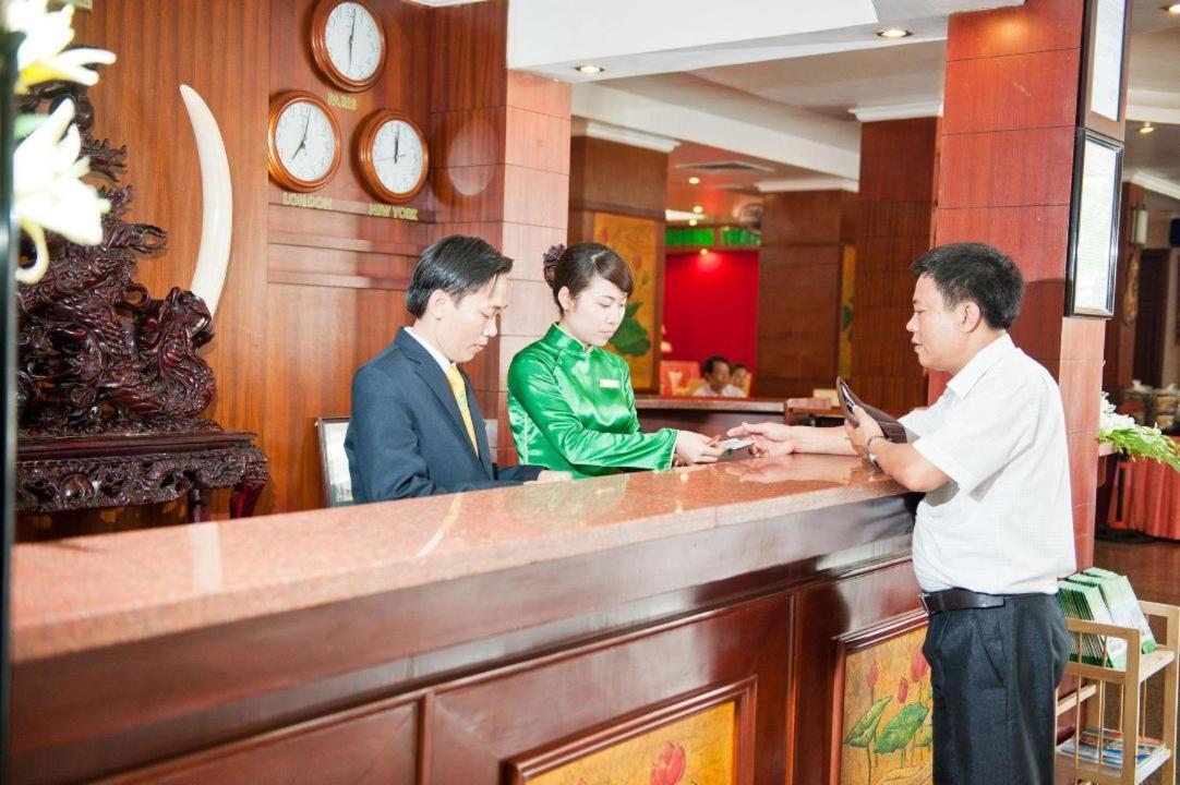 Muong Thanh Vinh Hotel Екстериор снимка