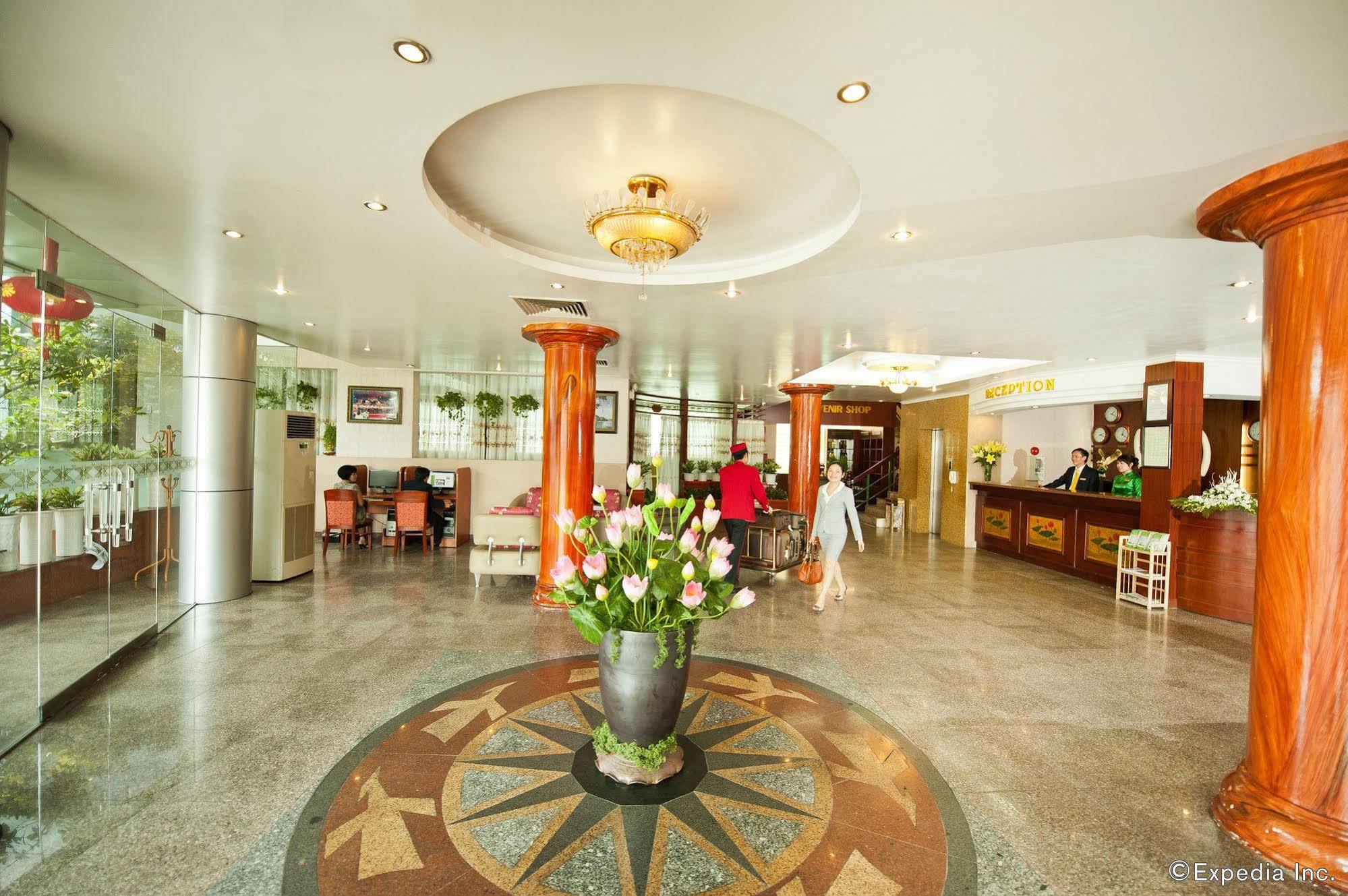 Muong Thanh Vinh Hotel Екстериор снимка